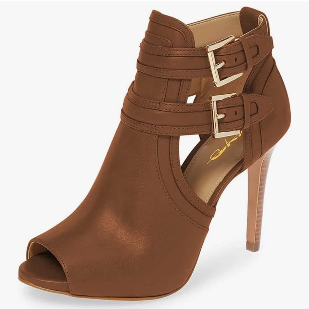 Micheal Kors blaze open-toe ankle boot. Great condition.